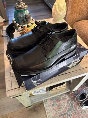 Men's Black Dockers Leather Lace-Up Dress Shoes